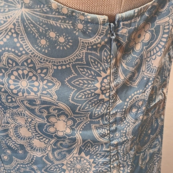 Ann Taylor Loft Blue Floral Shift Midi Dress - Picture 5 of 6